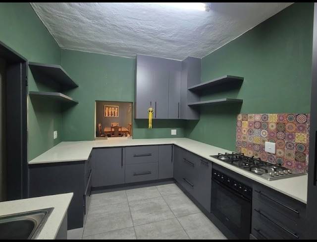 3 BEDROOM TOWNHOUSE FOR SALE IN THREE RIVERS